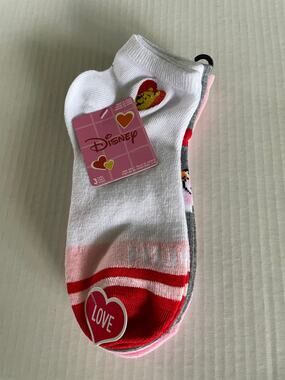 Disney Winnie The Pooh WOMENS 3 PAIR BLACK ANKLE SOCKS LIGHTWEIGHT NEW